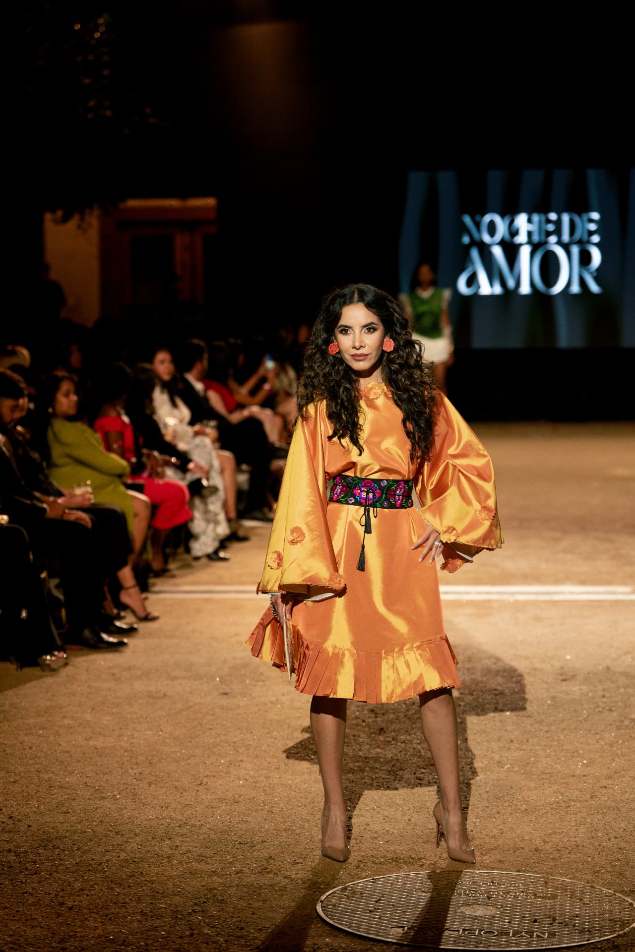Noche de Amor runway look 5