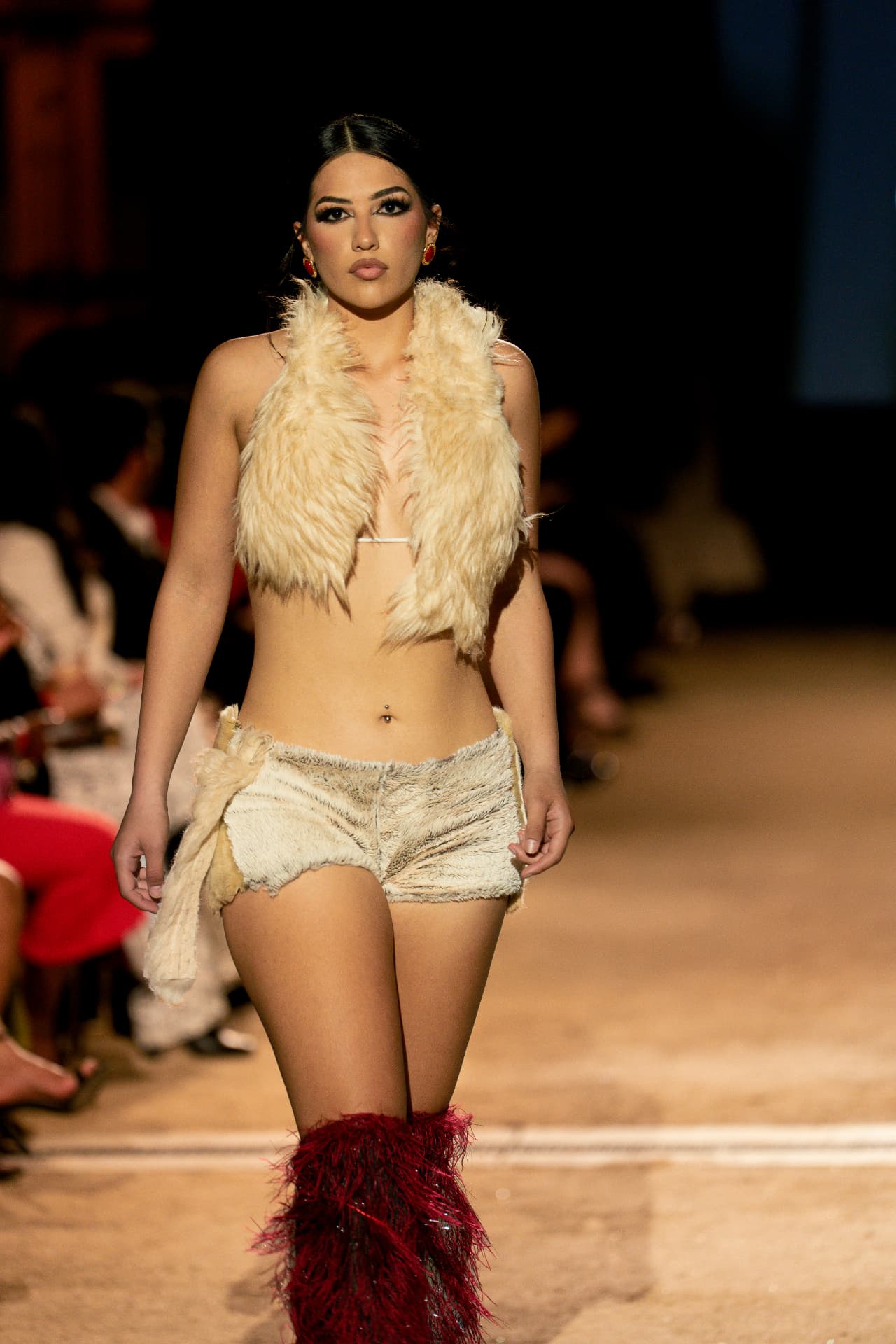Noche de Amor runway look 4